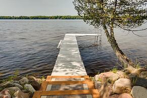 Lakefront Pearson Cottage w/ Swim Dock + Kayaks!