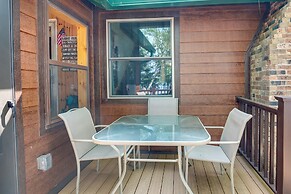 Lakefront Pearson Cottage w/ Swim Dock + Kayaks!