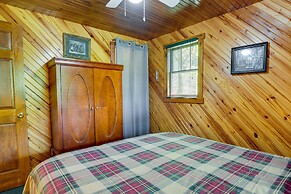 Cozy Green Bank Cabin ~ 2 Mi to Observatory!