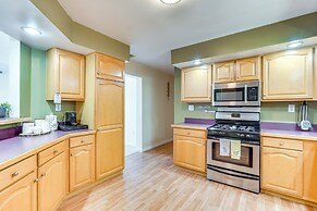 2 Mi to Lochmor Course: Pet-friendly Home, Hot Tub