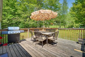 2 Mi to Lochmor Course: Pet-friendly Home, Hot Tub