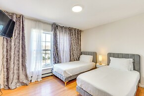 2 Mi to Lochmor Course: Pet-friendly Home, Hot Tub