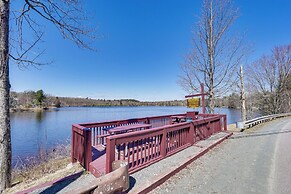 2 Mi to Lochmor Course: Pet-friendly Home, Hot Tub