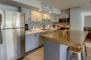 Lakefront Versailles Vacation Rental w/ Dock!