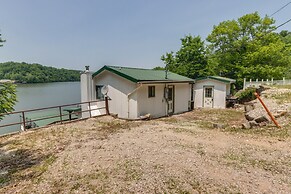 Lakefront Versailles Vacation Rental w/ Dock!