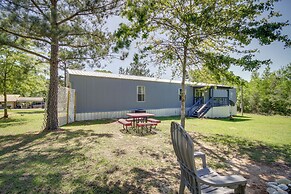Fire Pit + Deck: Peaceful Silver Creek Retreat