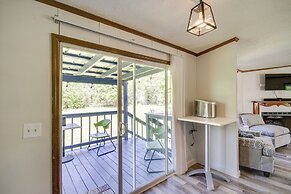 Fire Pit + Deck: Peaceful Silver Creek Retreat