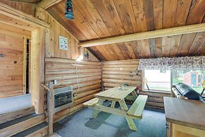 Peaceful Lakefront Cabin Getaway: Dock, Fire Pit!