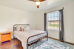 Rural Mountain-view Home Near Hiking + Off-roading