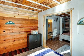 Delta Junction Rental w/ Shared Pool & Hot Tub!