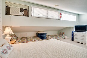 Lovely Crescent Bar Condo w/ Community Amenities!