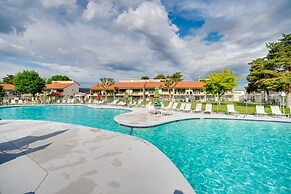 Lovely Crescent Bar Condo w/ Community Amenities!