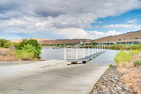 Lovely Crescent Bar Condo w/ Community Amenities!