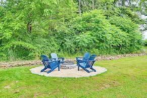 Historic Home on Farm, 15 Mi to Williamsport!