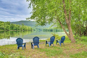 Historic Home on Farm, 15 Mi to Williamsport!