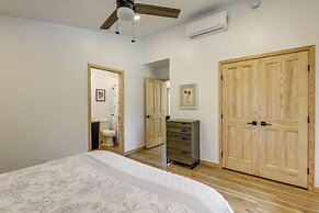 New Castle Getaway w/ Grill & Mountain Views!