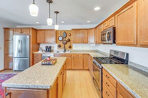 Wfh-friendly Columbiana Vacation Rental w/ Deck!