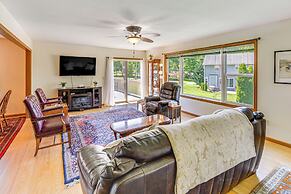 Wfh-friendly Columbiana Vacation Rental w/ Deck!