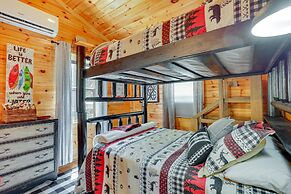 Pet-friendly Haleyville Cabin Rental w/ Kayaks!