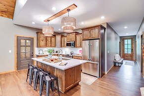 Gorgeous Drasco Home Near Greers Ferry Lake!