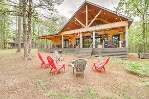 Gorgeous Drasco Home Near Greers Ferry Lake!