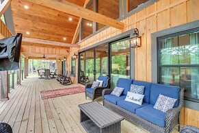 Gorgeous Drasco Home Near Greers Ferry Lake!