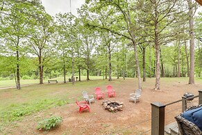 Gorgeous Drasco Home Near Greers Ferry Lake!