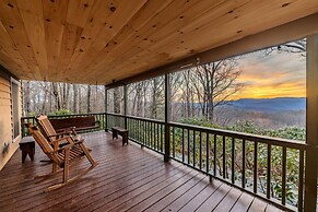 Near Highlands: 36-acre Scaly Mountain Lodge