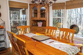 Near Highlands: 36-acre Scaly Mountain Lodge