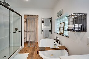 Secluded Marathon Hideaway w/ Fire Pit + Views!