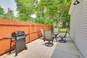 Chippewa Lake Cottage w/ Fire Pit!