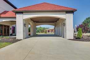 Swim, Golf & Bowl - Loretto Vacation Rental Apt!