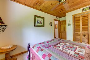 Almond Vacation Rental w/ Mountain Views!