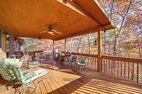 Almond Vacation Rental w/ Mountain Views!
