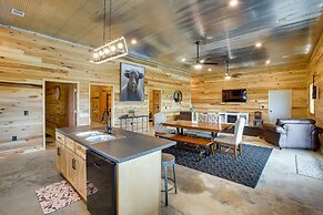 Burkesville Cabin, 3 Mi to Dale Hollow Lake!