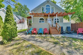 Turtle Cove Bay Beach House ~ 13 Mi to Buffalo!