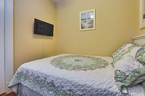 Turtle Cove Bay Beach House ~ 13 Mi to Buffalo!