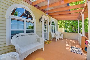 Turtle Cove Bay Beach House ~ 13 Mi to Buffalo!