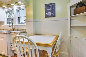 Turtle Cove Bay Beach House ~ 13 Mi to Buffalo!