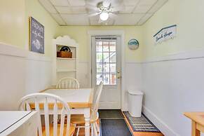 Turtle Cove Bay Beach House ~ 13 Mi to Buffalo!