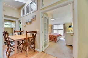 Turtle Cove Bay Beach House ~ 13 Mi to Buffalo!