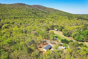 Peaceful Danbury Getaway - 3 Mi to Hanging Rock!