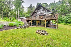 Tolland Cabin w/ Private Hot Tub & Grill!