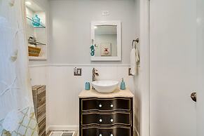 Walworth Home w/ Hot Tub - Near Golf Courses!