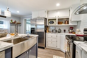 Walworth Home w/ Hot Tub - Near Golf Courses!