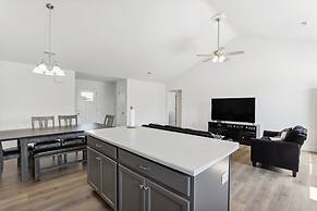 Charming St Robert Home Near Downtown Waynesville!