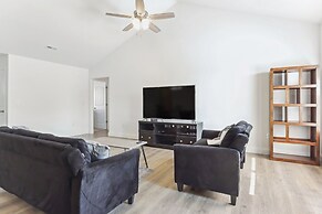 Charming St Robert Home Near Downtown Waynesville!