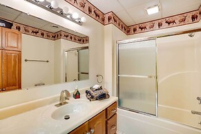 Pet-friendly Vienna Cabin w/ Screened-in Porch!