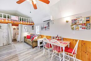 Paris Vacation Rental ~ 22 Mi to Mount Magazine!