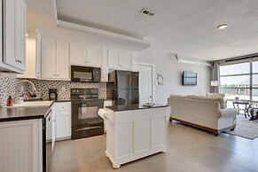 Sunset View Home: 1 Mi to Smithville Lake!